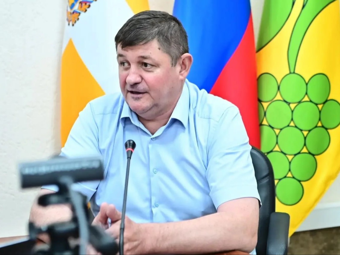 Прямая линия Главы Буденновского муниципального округа Д.В. Богданова.